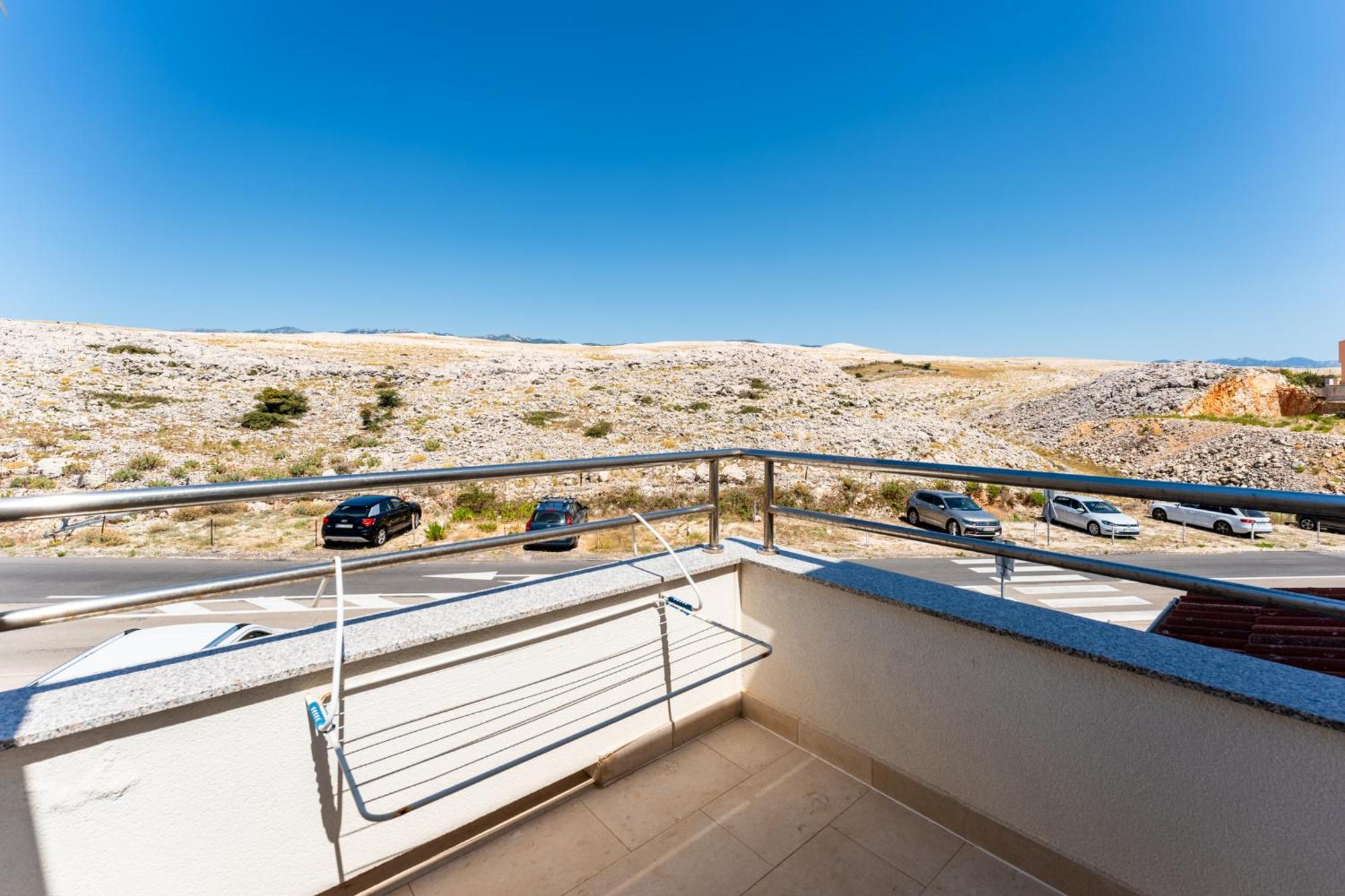 Apartments Barbati Новаля Екстериор снимка