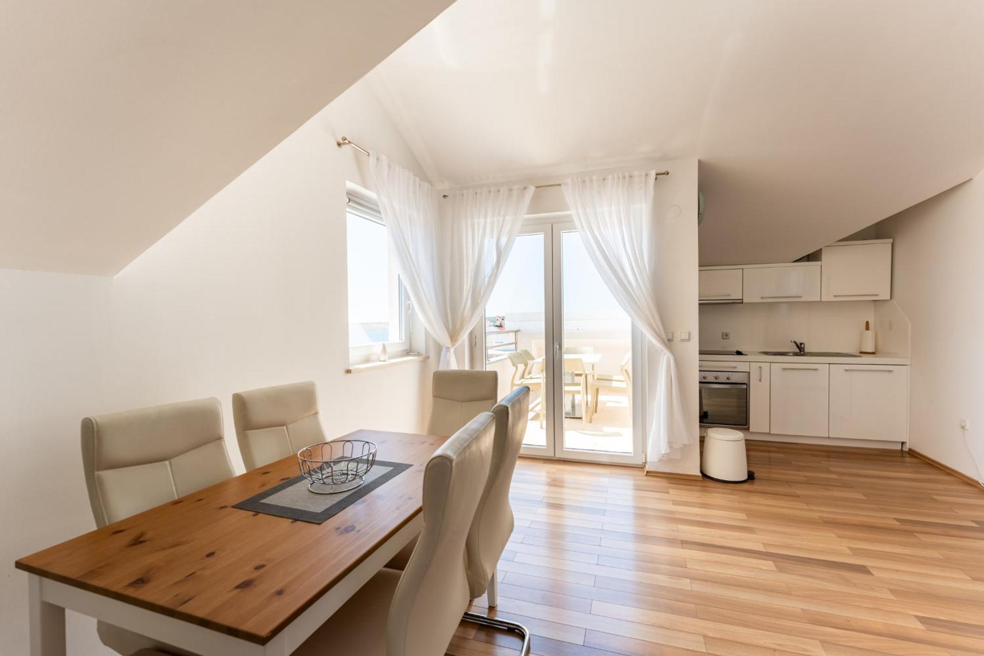 Apartments Barbati Новаля Екстериор снимка