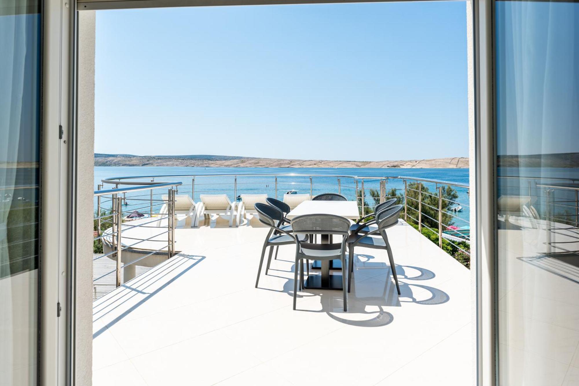 Apartments Barbati Новаля Екстериор снимка