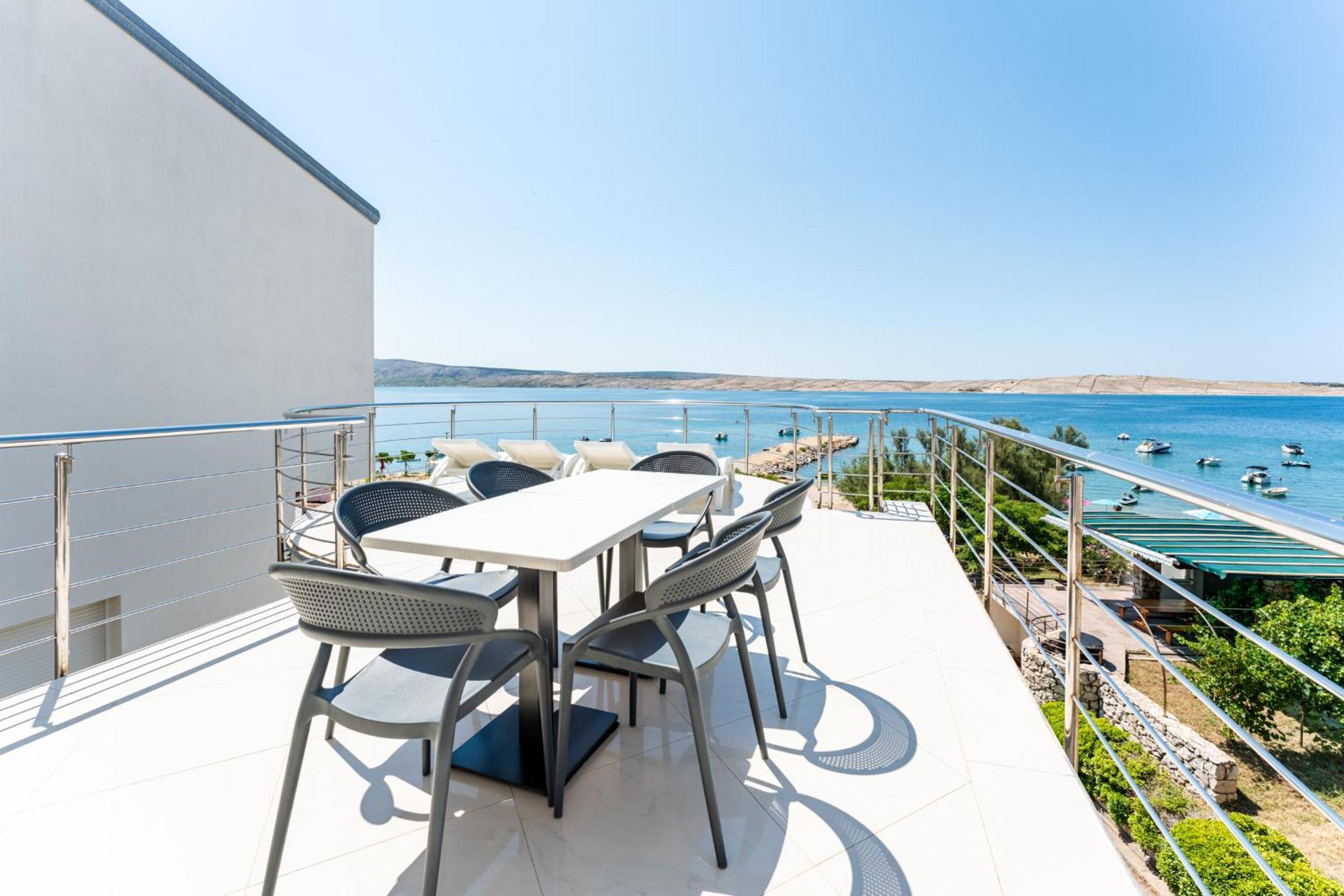 Apartments Barbati Новаля Екстериор снимка